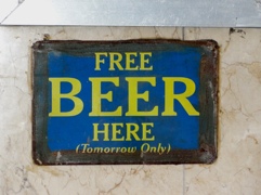Free beer here. A joke that might be useful in an English lesson.